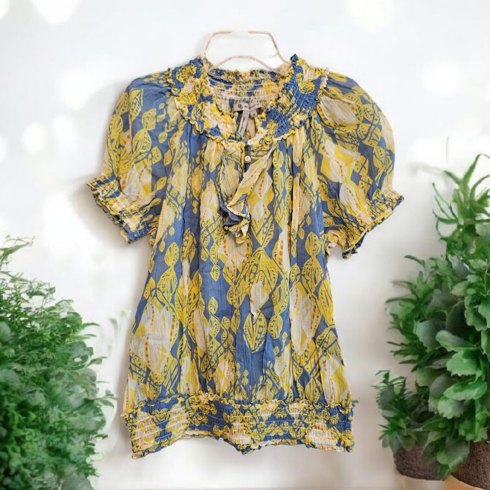 BCBGeneration Blue and Yellow Patterned Smocked Blouse Sz XS